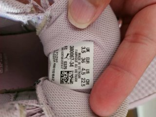 Zapatillas Puma rosas y blancas