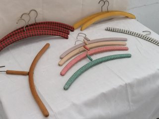 Perchas para armario vintage
