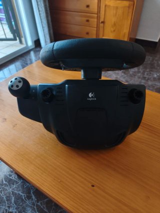 Volante Logitech Driving Force Pro PS2/PC
