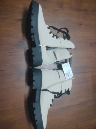 Botas