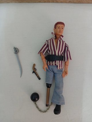 Madelman Pirata con pata de palo