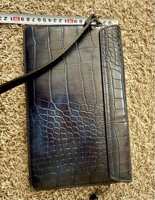 Bolso Zara azul marino efecto piel