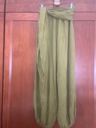 Pantalón verde oliva