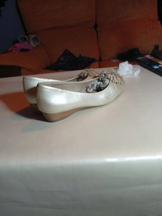 Manoletinas marca pitillos doradas talla 41