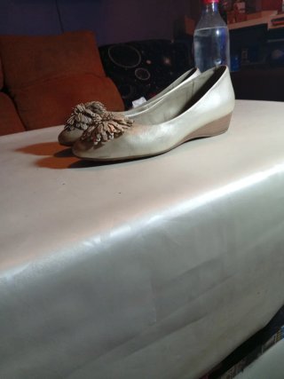 Manoletinas marca pitillos doradas talla 41