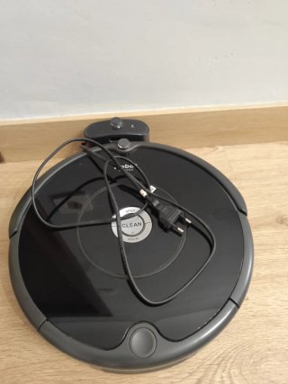 Robot Aspirador Roomba Negro