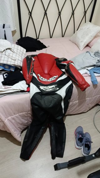 Mono Arlen Ness.piel de canguro mucho elástico.