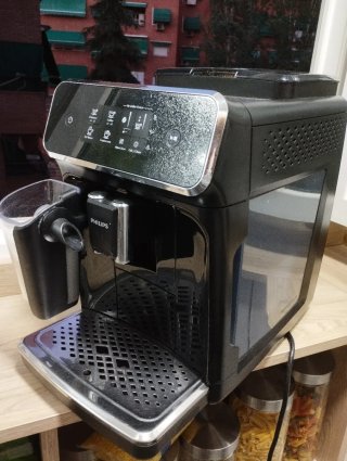 Cafetera automática Philips Serie 2200