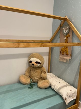 Cama Montessori tipo casita madera