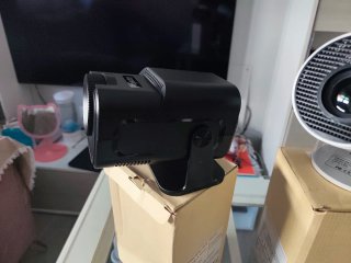 Mini proyector Magcubic HY320 Negro