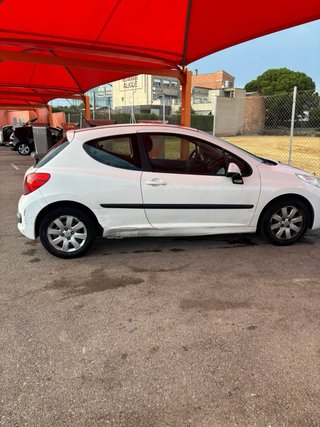 Peugeot 207 2007
