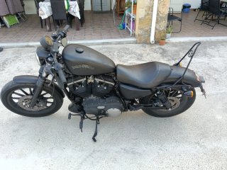 Harley-Davidson Negra