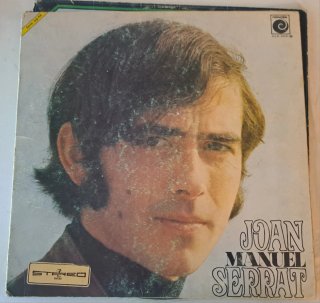 8 Vinilos LPs y 7 carátulas de Juan Manuel Serrat.