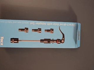 Eje Direct-drive Tacx con Adaptadores