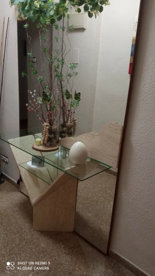 Mueble recibidor cristal y piedra