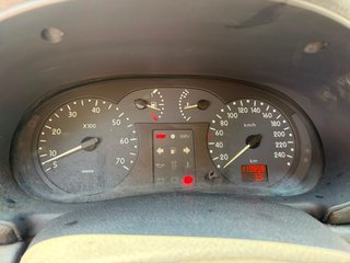 Renault Clio 2000