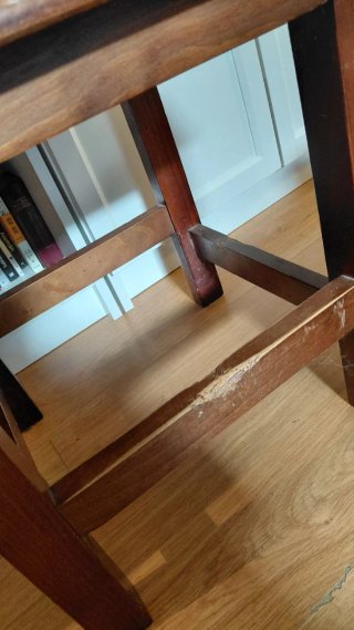 4 Sillas de Comedor de Madera Marrón.