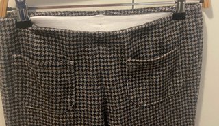 Pantalones campana cuadros beige y marrón