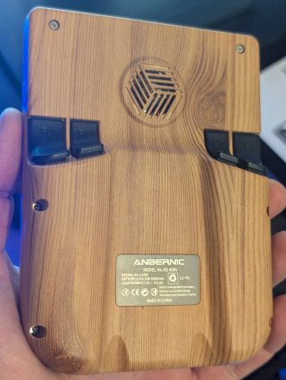 Anbernic RG405V consola madera