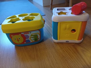 Caja de formas y encajes para bebé