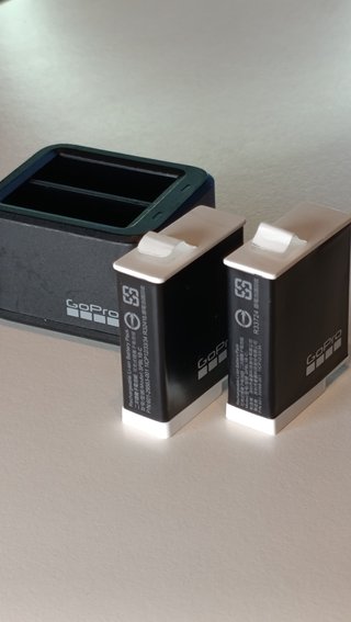 Kit GoPro HERO 12 Black Volta con 3 batterie, filtri ND, SD