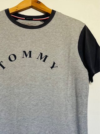 Camiseta Tommy Hilfiger Gris Talla M