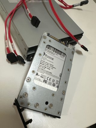 Controladora LSI L3-25121-85C + Backplane 4 SSD