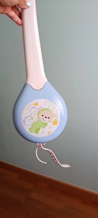 Móvil musical para cuna con peluches
