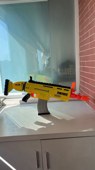 Pistola Nerf Fortnite Amarillo
