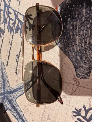Gafas de sol Ray-Ban doradas