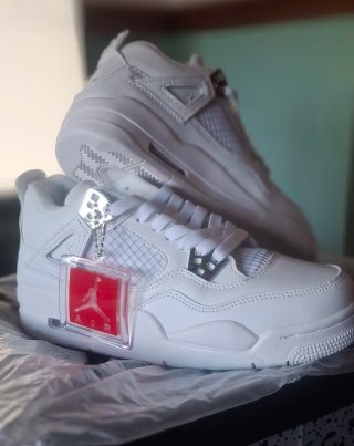 Zapatillas WAIR Jordan 4 Retro