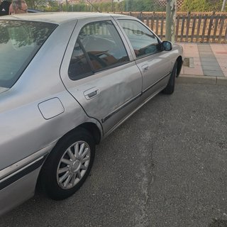 Peugeot 406