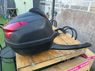 Baúl Top Case Yamaha XMAX 400