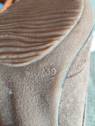 Zapatos de ante marrones
