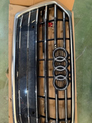 Rejilla frontal Audi Q5