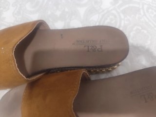 Sandalias cuña marrón y doradas