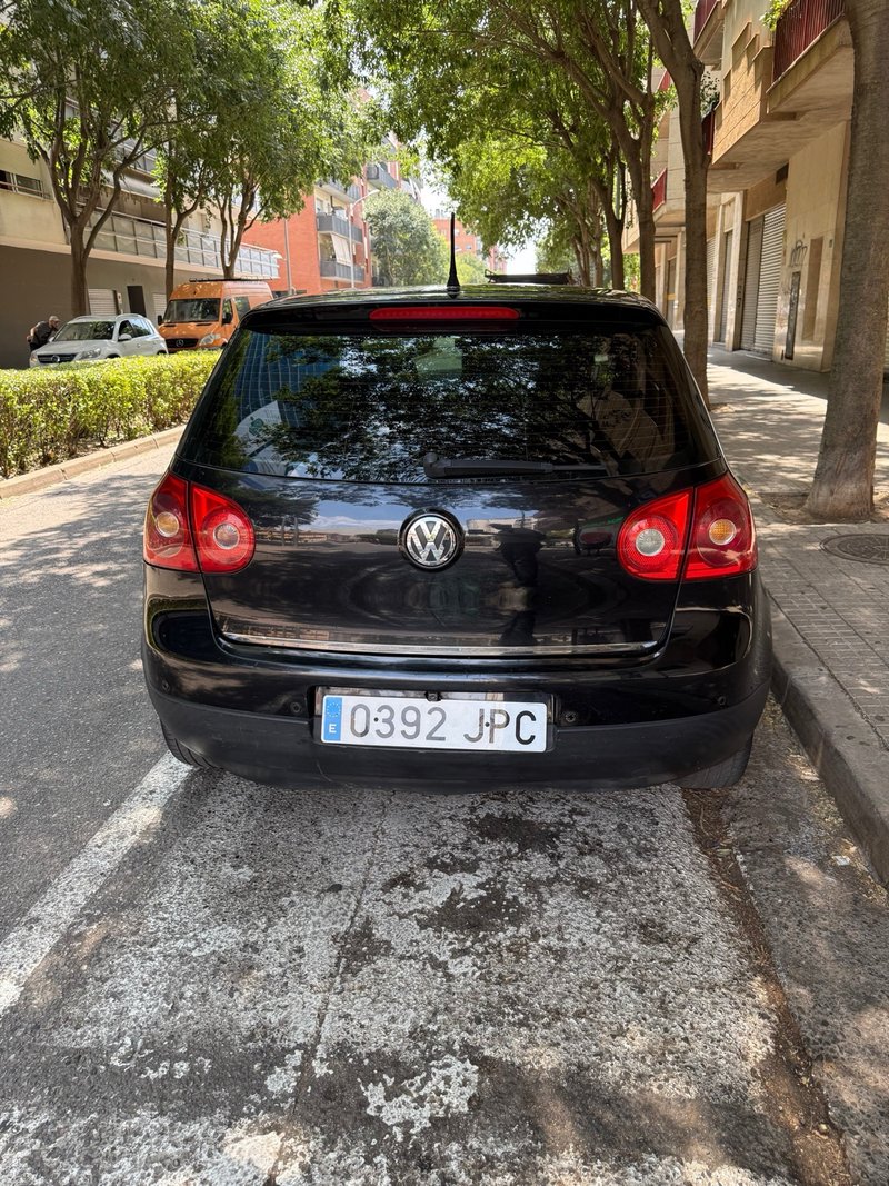 Volkswagen Golf 2006 - foto 1