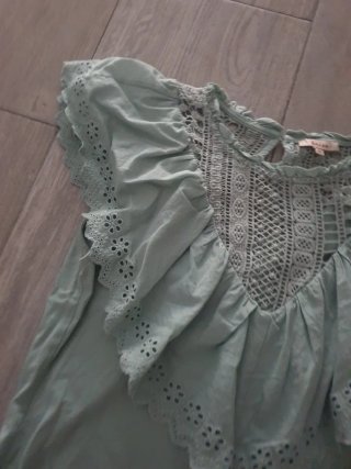 Blusa Salsa verde con encaje