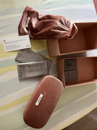 Occhiali da sole Miu Miu originali