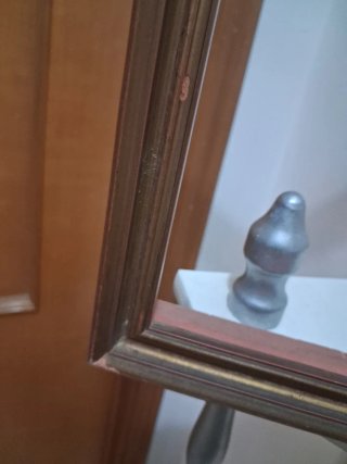 Cornice in legno dorato da sistemare