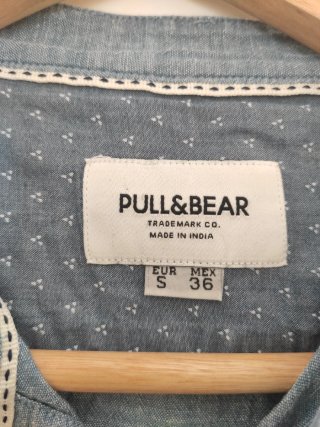 Camisa Pull&Bear cuello mao azul Talla S