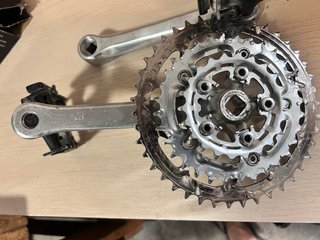 Pedalier Shimano STX