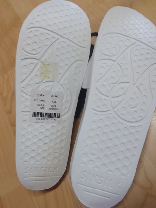 Chanclas SikSilk Blancas