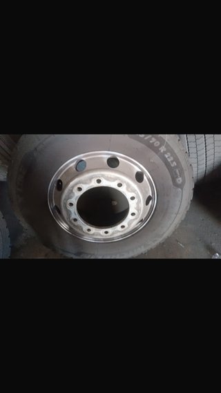 4 Neumáticos Michelin 315/70 R 22.5