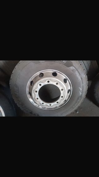 4 Neumáticos Michelin 315/70 R 22.5