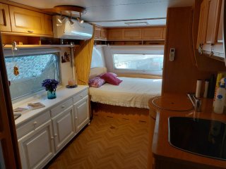Caravana con panel Sandwich