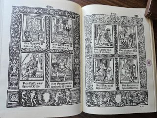 Facsímil Libro del juego de las suertes