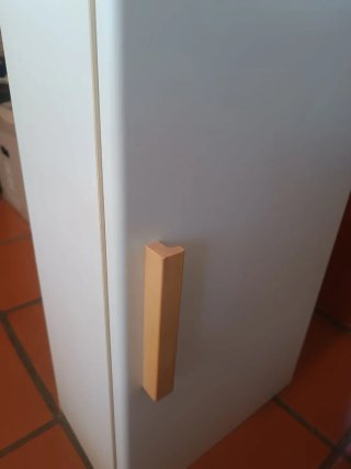 Armario para lavabo con estantes de cristal