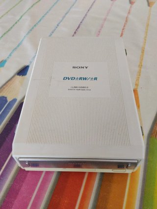 Sony DVD±RW/±R i.LINK/USB 2.0