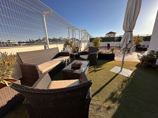 Ático en venta en Zona el Higuerón en Benalmádena